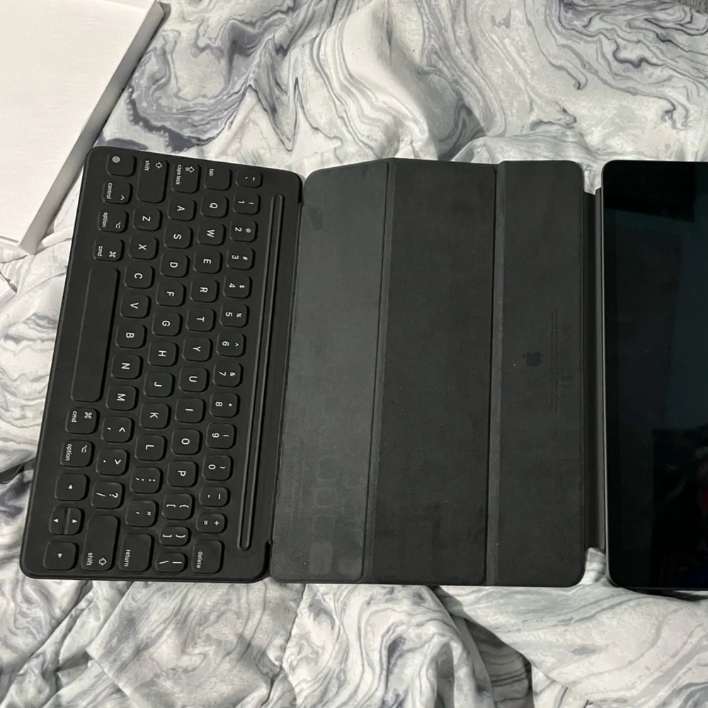 Smart Keyboard for iPad, 9.7,10.2,10.5in